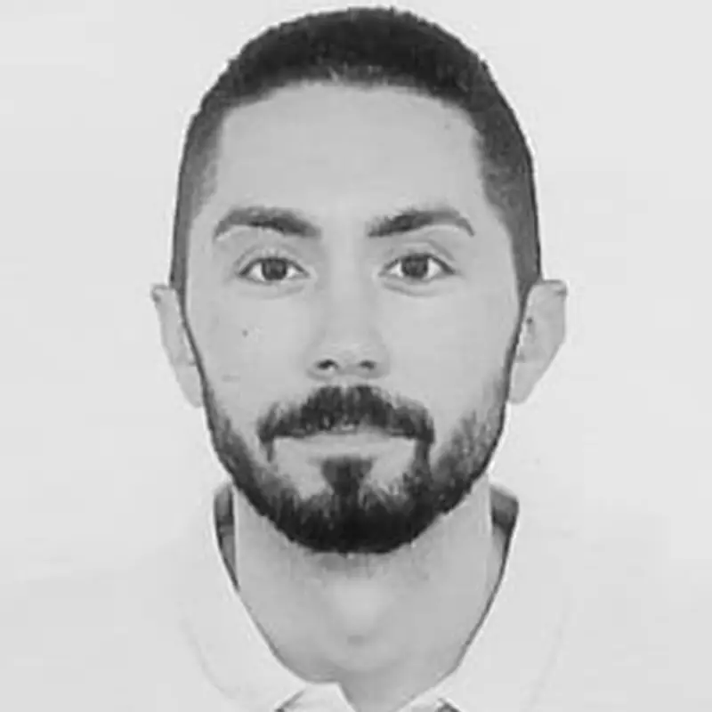 Daniel Martínez, preparador de la academia de oposiciones SKR.
