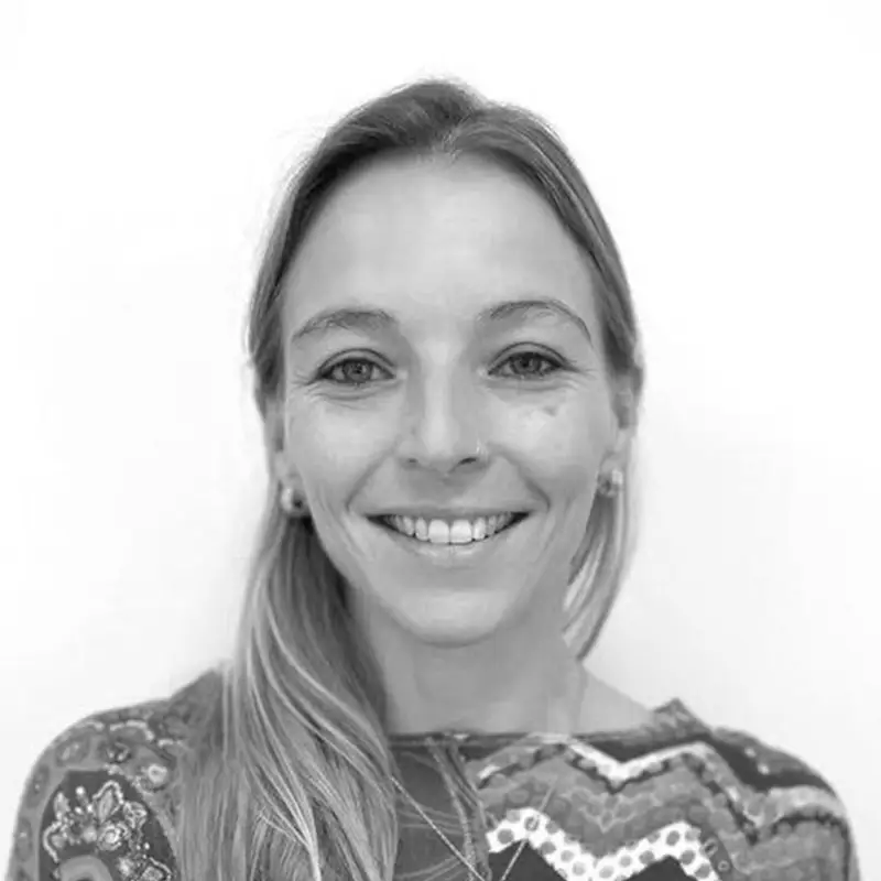 Diana Plaza, formadora en la academia de oposiciones SKR.