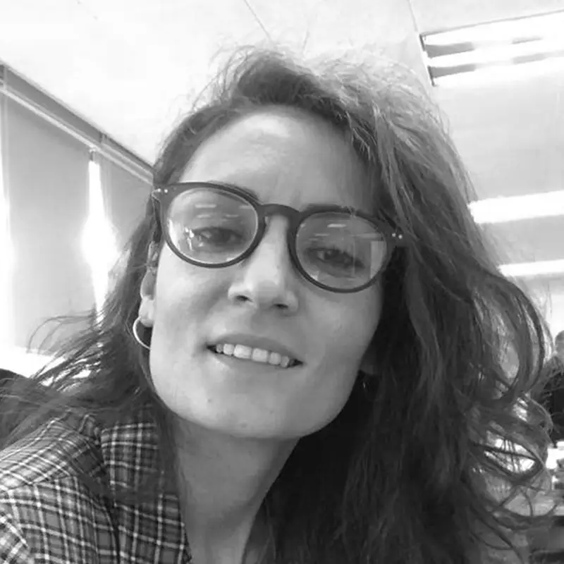 Elena Tordesillas, especialista en formaciones de la academia de oposiciones SKR.
