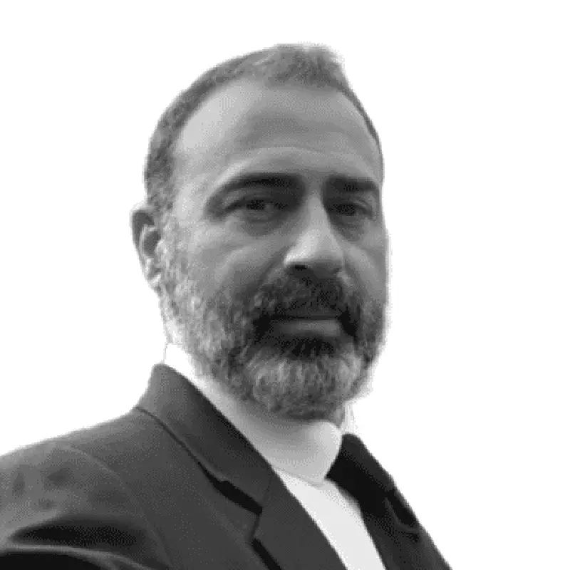 Francisco Cano, experto en formaciones de la academia de oposiciones SKR.