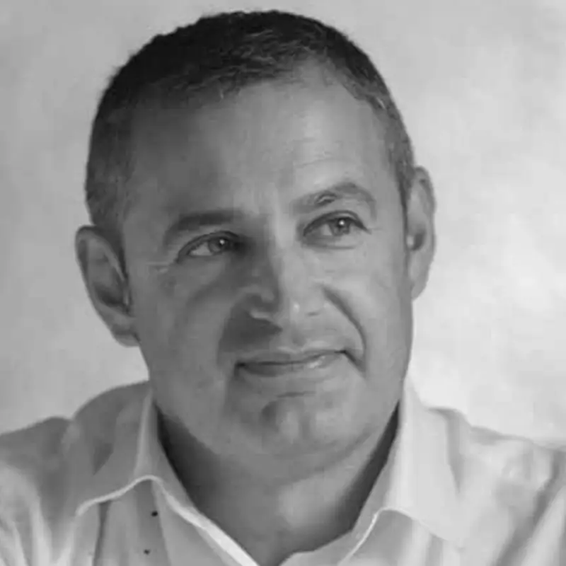José Corrales, profesional de la academia de oposiciones SKR.