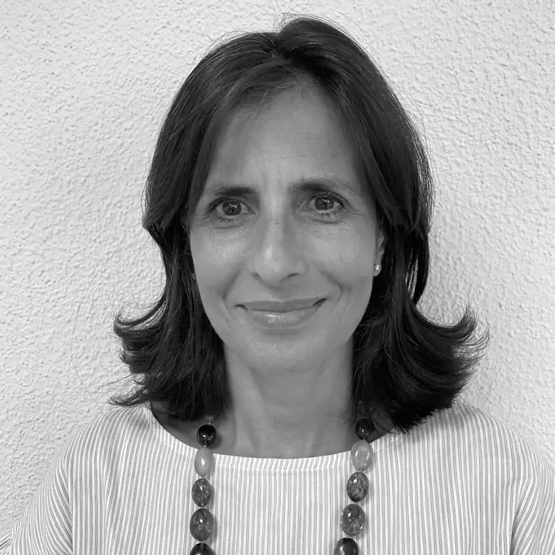 Magdalena Lorenzo, formadora de la academia de oposiciones SKR.