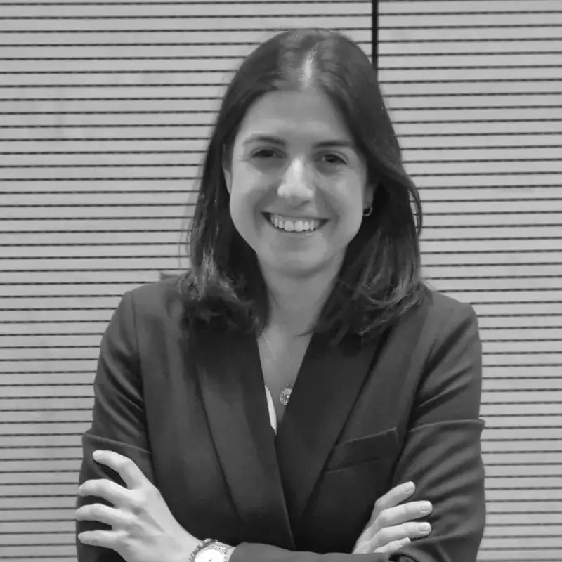 María Ripoll, experta en formaciones de la academia de oposiciones SKR.